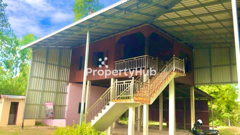 ￼￼ដីនិងផ្ទះលក់បន្ទាន់    (ដីបង្កាន់ដៃប្លង់រឹង )    ￼￼តម្លៃ $3xxxx ចរចា️ #ព័ត៌មាន