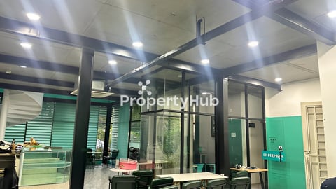 ហាងកែងសម្រាប់ជួល នៅបឹងត្របែក