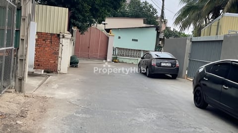 ដីក្នុងក្រុងលក់បន្ទាន់ខ្លាំងចុះពីផ្លូវ២៧១តែ៥០ម៉ែតប៉ុណ្ណោះ