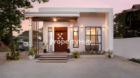 Villa 2-BR For Rent in Svay Dankum area  