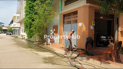 ផ្ទះកែង​ ស្រួលរស់នៅនិងអាជីវកម្ម