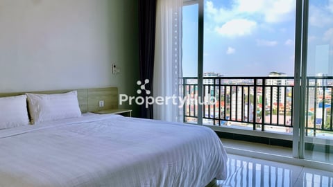 Spacious Studio Apartment with Separate Kitchen for Rent in Toul Tompong