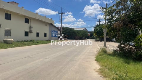 Exceptional Commercial Land with Large Frontage