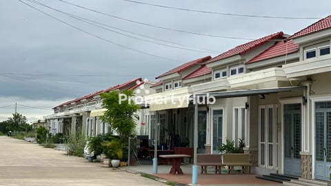 ផ្ទះលក់ឬជួល 100$