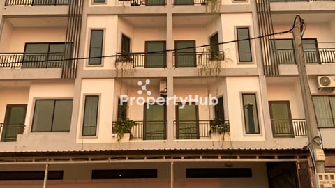 ផ្ទះល្វែងសម្រាប់លក់ នៅខេត្តសៀមរាប តម្លៃពិសេស