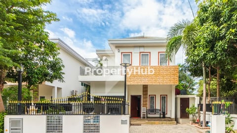 Villa with Pool for Rent in Sro Ngae Area