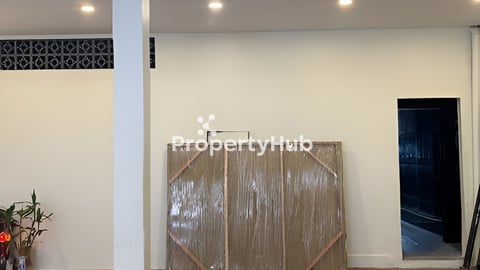 ផ្ទះលក់នៅជិតសារមន្ទីរទួលស្លែង -​​​ HOUSE FOR​ SALE