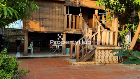 ផ្ទះជួើ