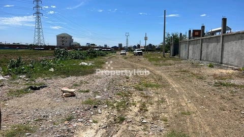 ដីលក់នៅក្រោយវត្តក្រាំងធ្នង់