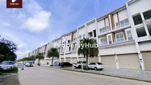 ផ្ទះអាជីវកម្ម លក់បន្ទាន់ $250000/ល្វែង