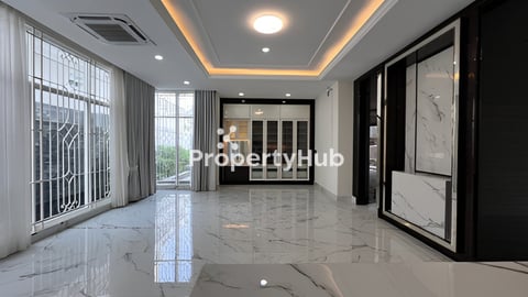 Villa for SALE or RENT! • Location: Borey Peng Huoth mera Garden 50m