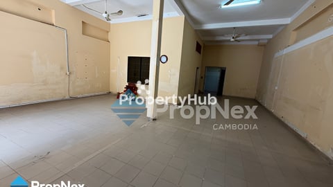 Commercial House for Rent – Toul Tompung Area