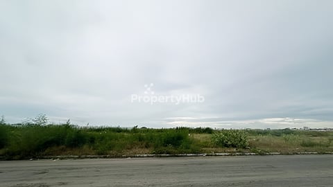 ដីលក់តម្លៃល្អនៅក្បែរផ្សារទំនើបជីបម៉ុង271 និងបុរីជីបម៉ុង271