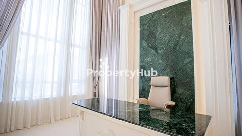 Sale and Rent at Borey Chip Mong 598   - វីឡាឃ្វីន A កែង  បុរីជីប ម៉ុង598 ជិតAeo