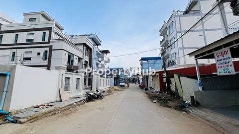 ដីលក់បន្ទាន់លុយ