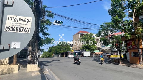 Premium Corner Shophouse for Rent on Street 271 and 432