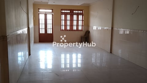 ផ្ទះសំរាប់លក់នៅអូរបែកក្អម