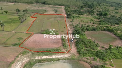 ដីលក់នៅក្រោយផ្សារឧដុង  ក្បាលដី 134ម ផ្លងរឹង