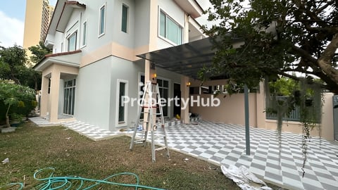 វីឡាភ្លោះកែងសម្រាប់ជួល នៅជិតផ្សារទំនើបAeon Mall Phnom Penh