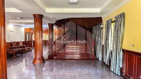 Big Corner Villa for Sale-Rent