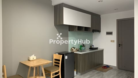 Studio Condo for rent 285 $