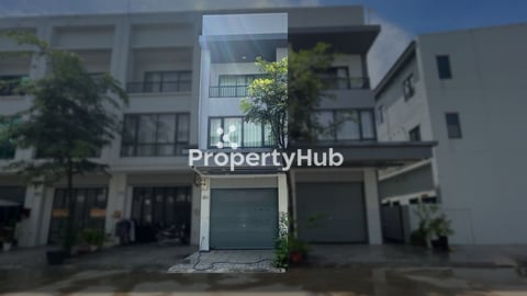 Link House for Sale in Borey Chip Mong 50m