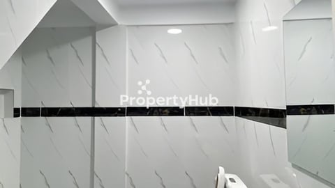 ផ្ទះសង់ហើយលើផ្លូវមេបុរីធំ12m