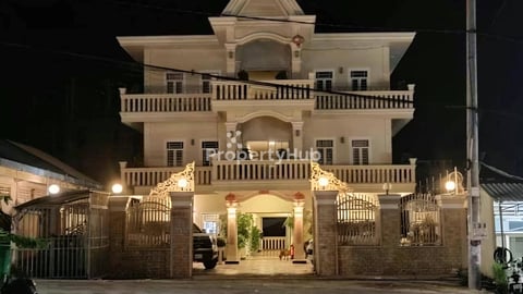 House for rent near queenco casino