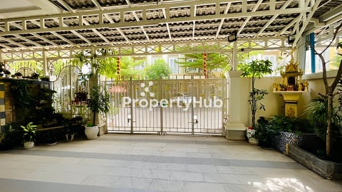 Villa លក់បូករួមសម្ភារះទាំងអស់ ចរចារតំលៃពិសេស