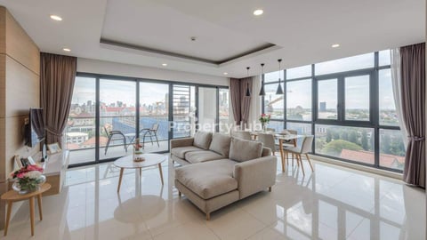 Beautiful 3 Bedroom Apartment for Rent in Tonle Bassac close to Ministry of Interior