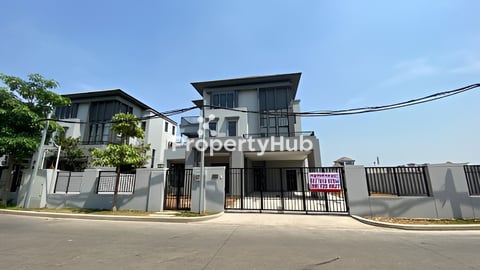 វិឡាឃ្វីនដីធំទូលាយសម្រាប់លក់នៅបុរីជីបម៉ុងលែន 598