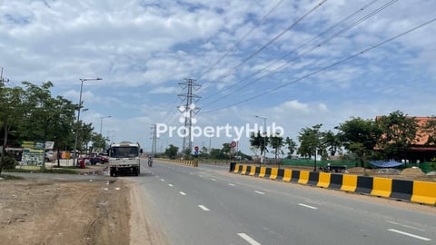 Shophouse for Rent on Hun Sen Blvd