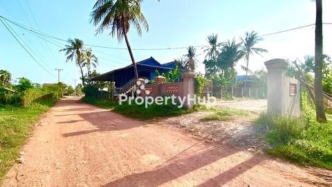 ដីលក់បន្ទាន់ ខេត្ត កែប (ភ្លើងរដ្ឋ) ចាក់ដីហើយម៉ាស្អាត មានរបងមួយជុំ