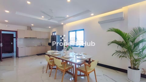 Spacious 2 Bedroom Serviced Apartment for Rent in BKK3