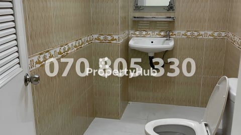 ហាងសំរាប់ជួលសន្ធរមុខ   /  Shop for rent Sonthomuk