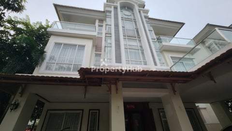 7 Bedroom Villa for Rent In Borey Chipmong Sen Sok 