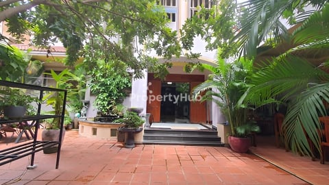 វីឡាទោលលក់នៅបុរីសុភមង្គល