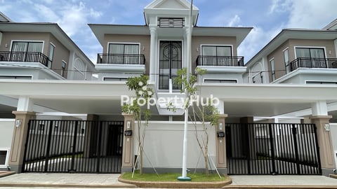 🏠 វីឡាភ្លោះA 2ផ្ទះជាប់គ្នាសម្រាប់ជួល នៅបុរីប៉េងហួតដឹស្តាមេរាហ្គាដិន 50m