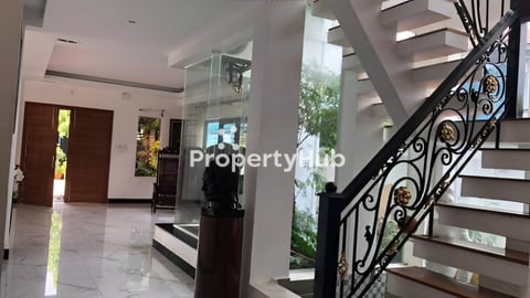 ផ្ទះសម្រាប់លក់