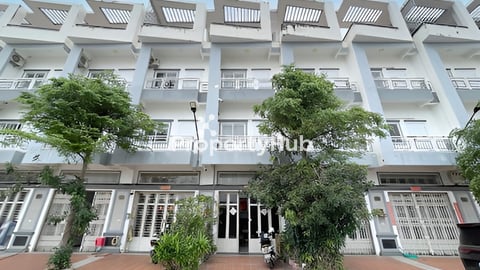 🏘 ផ្ទះល្វែង ក្នុងបុរី ពិភពរស្មី ត្រូវការលក់បន្ទាន់ខ្លាំង ​