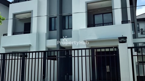 វីឡាភ្លោះ សម្រាប់លក់ | Twin Villa for Sale​ Chipmong 60m