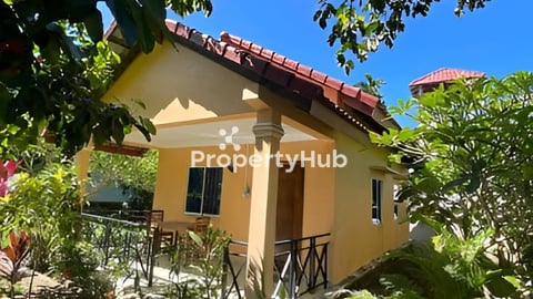 1 Bedroom Private Bungalow