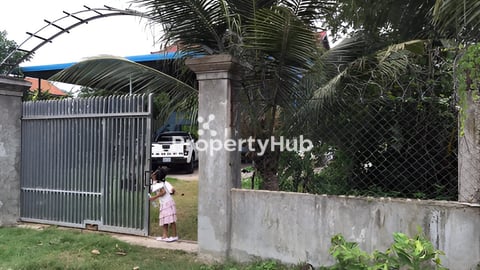 ដីនិងផ្ទះលក់