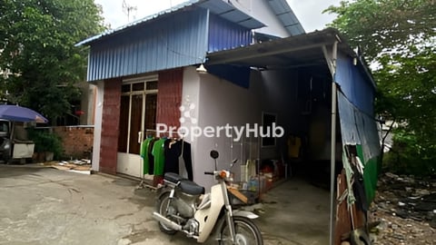 ផ្ទះជិតឈូកមាស