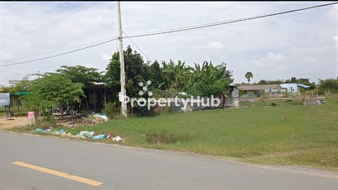 ដីជាប់ថ្នល់កៅស៊ូរដ្ឋ30ម៉ែត្រ