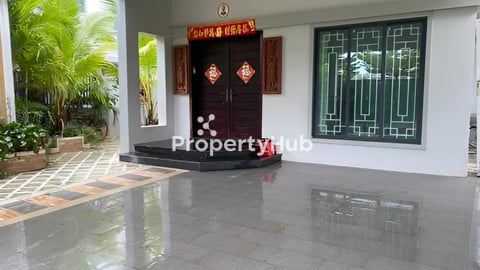 ផ្ទះវីឡាទោល សម្រាប់លក់បន្ទាន់-urgent sale villa house!