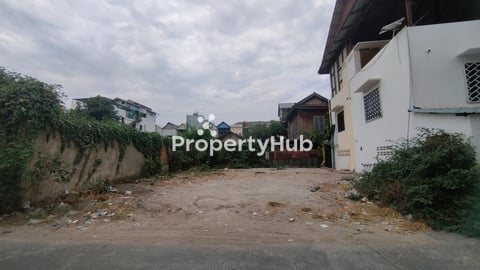 Land for Sale in Sangkat Nirouth