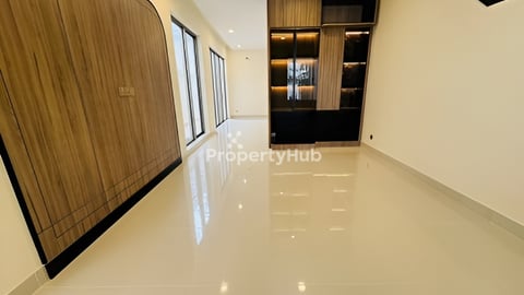 Urgent Sale 247,000$