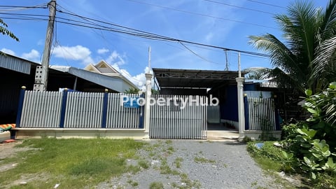 ផ្ទះលក់ក្រោមតំលៃទីផ្សា $200,000 ចរចារ