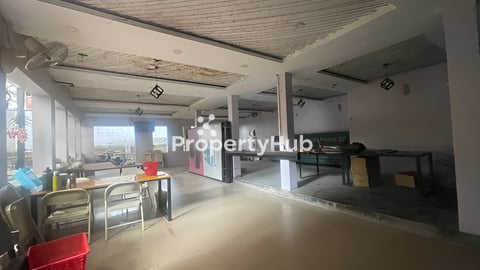 ហាងសម្រាប់ជួល នៅបឹងត្របែក